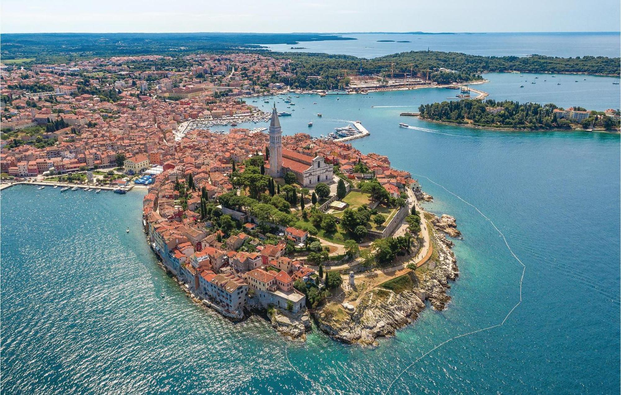 Amazing Apartment In Rovinj With Wifi Exterior photo