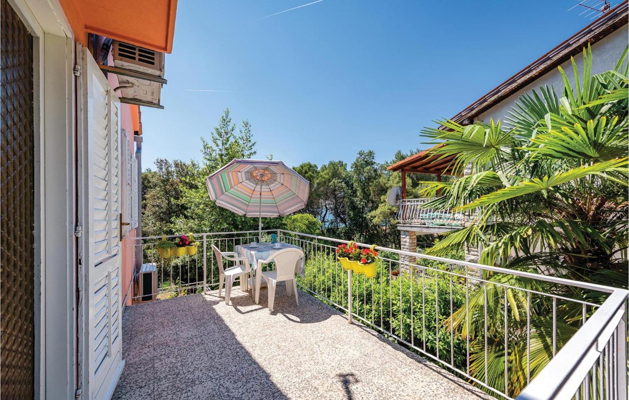 Amazing Apartment In Rovinj With Wifi Exterior photo